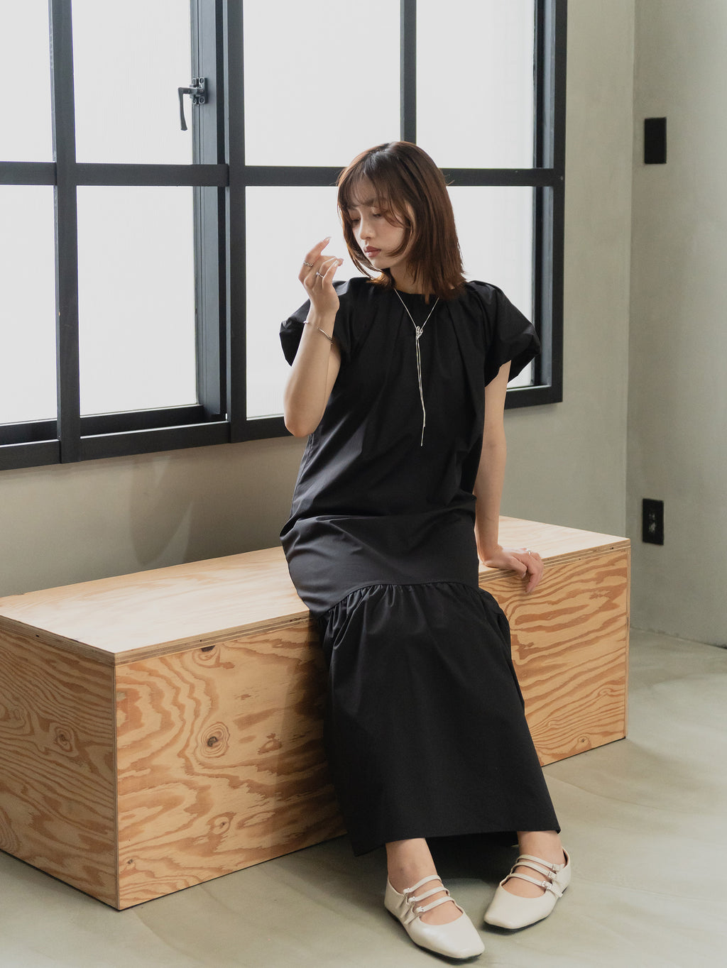 Back Ribbon Frill Sleeve Dress