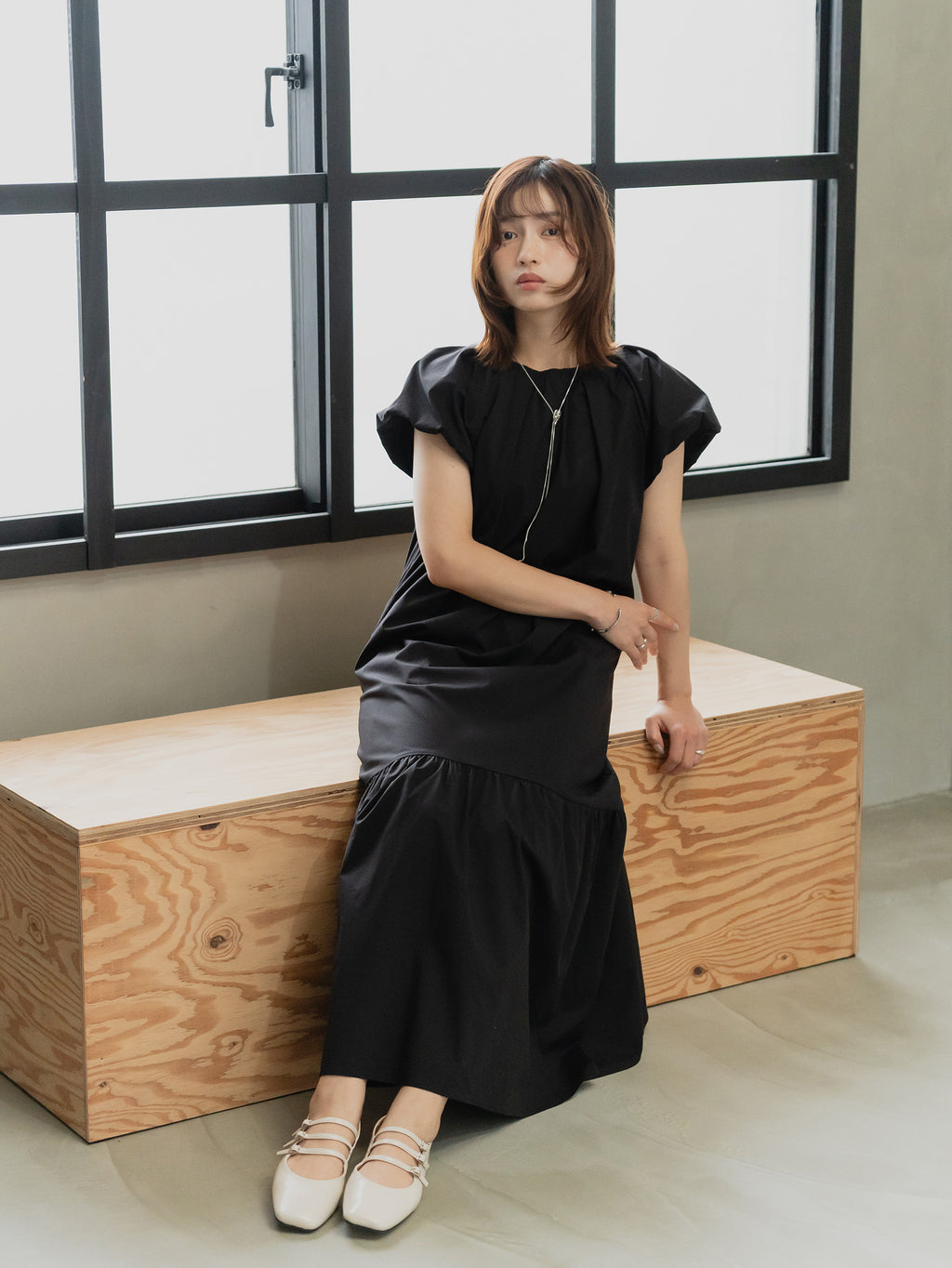 Back Ribbon Frill Sleeve Dress