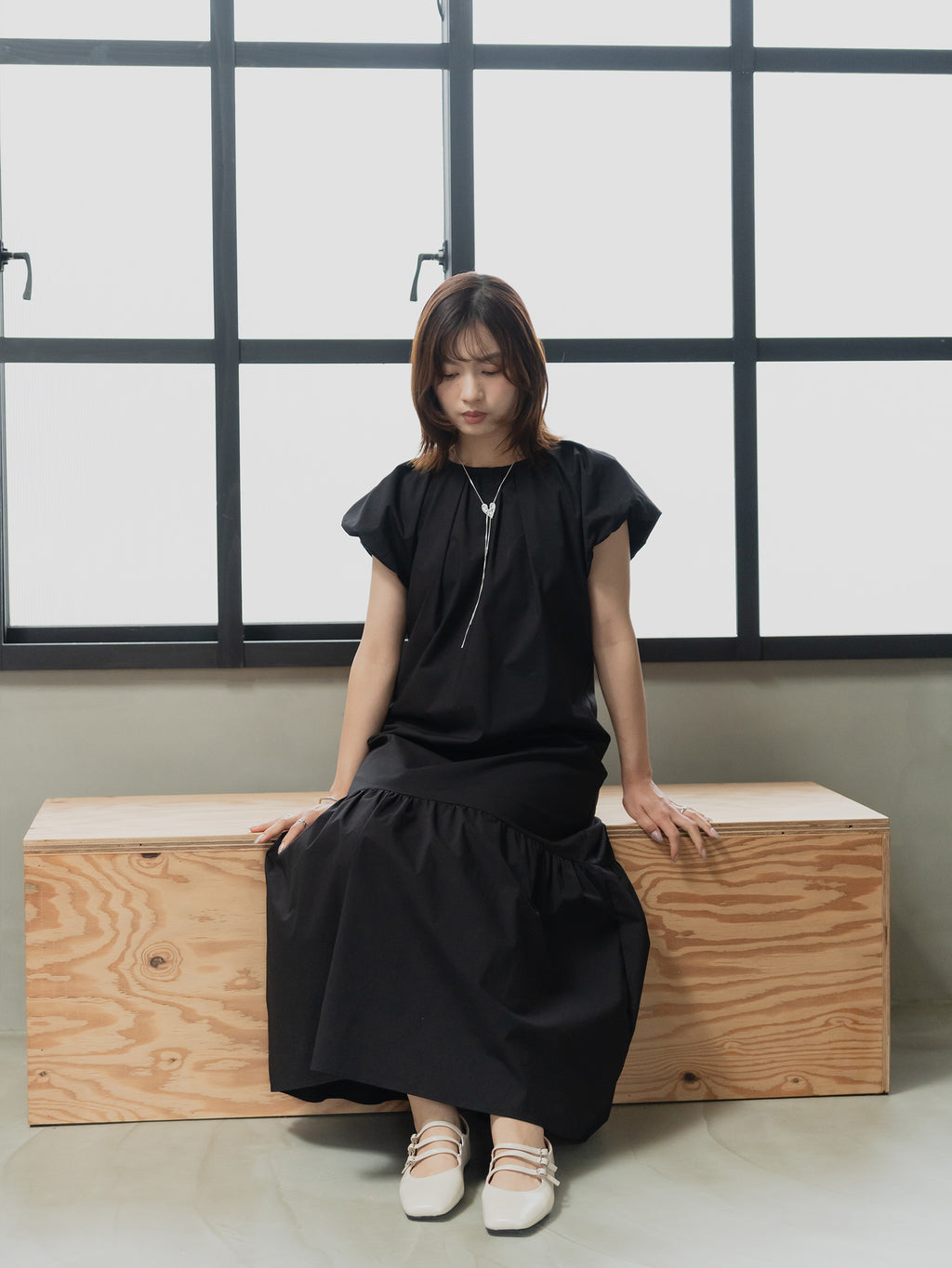 Back Ribbon Frill Sleeve Dress